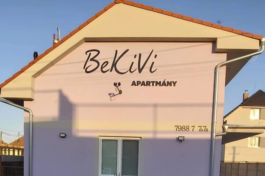 Bekivi Apartmany Dunajská Streda Exterior foto