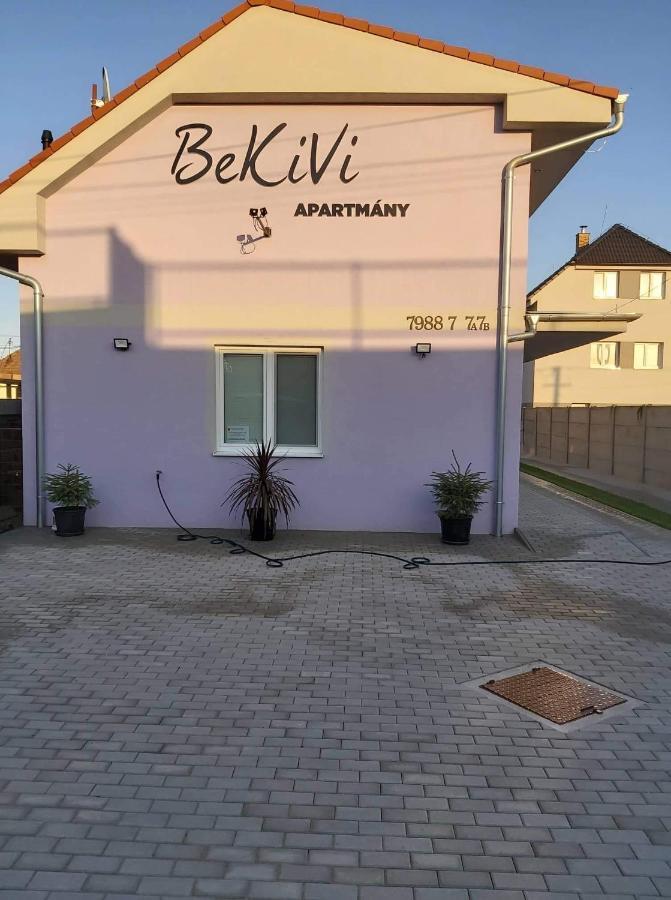 Bekivi Apartmany Dunajská Streda Exterior foto